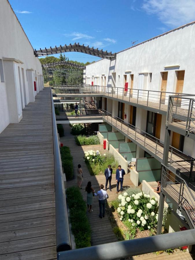 Les Terrasses D'Aix - Studio Avec Grande Terrasse Privee เออกีส์ ภายนอก รูปภาพ
